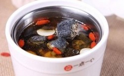 花旗参淮山竹丝鸡汤